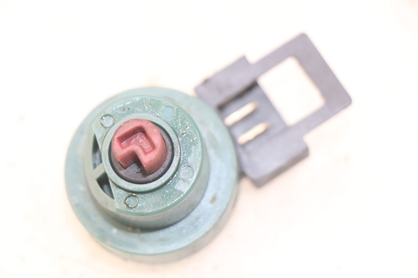 photo de COUPE CONTACT PIAGGIO FLY 2T 50 (2004 - 2017) - Vue principale