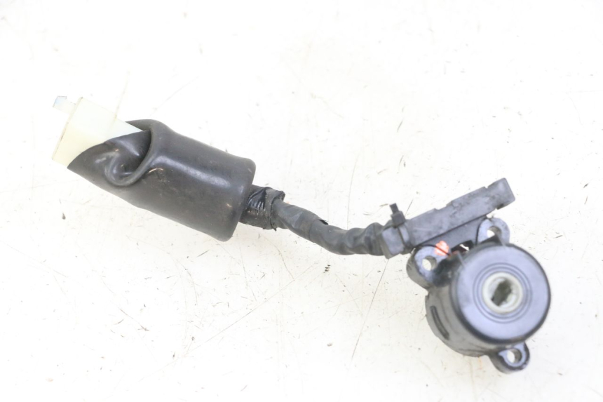 photo de COUPE CONTACT HONDA FORZA ABS 300 (2013 - 2017) - Vue principale