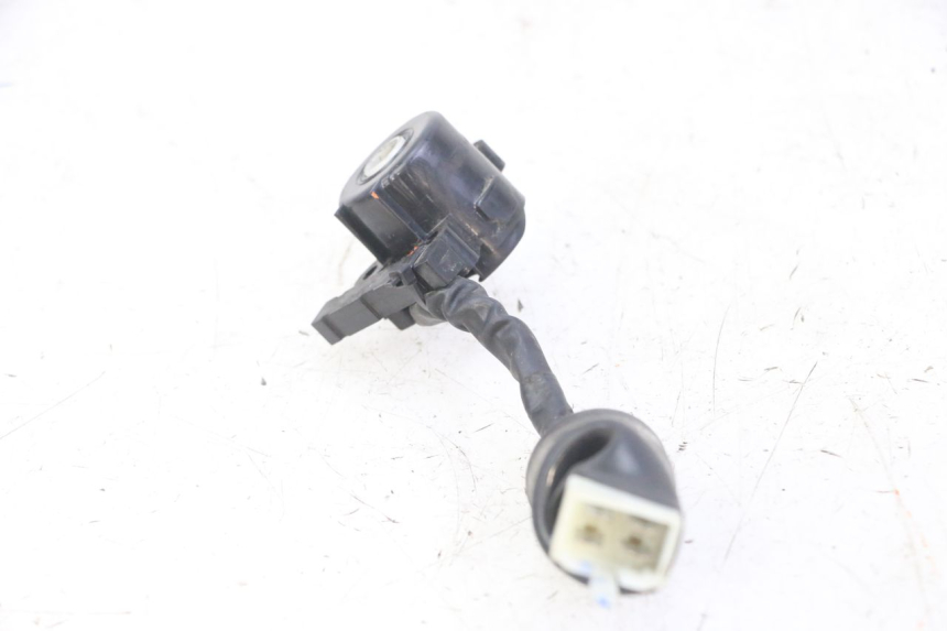 photo de COUPE CONTACT HONDA FORZA ABS 300 (2013 - 2017) - Détail de la pièce