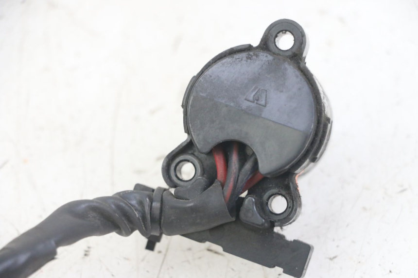 photo de COUPE CONTACT HONDA FORZA ABS 300 (2013 - 2017) - Autre angle de vue