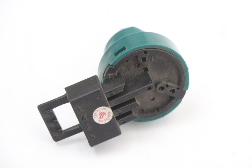 photo de COUPE CONTACT PIAGGIO LIBERTY 4T 50 (2018 - 2021) - Autre angle de vue