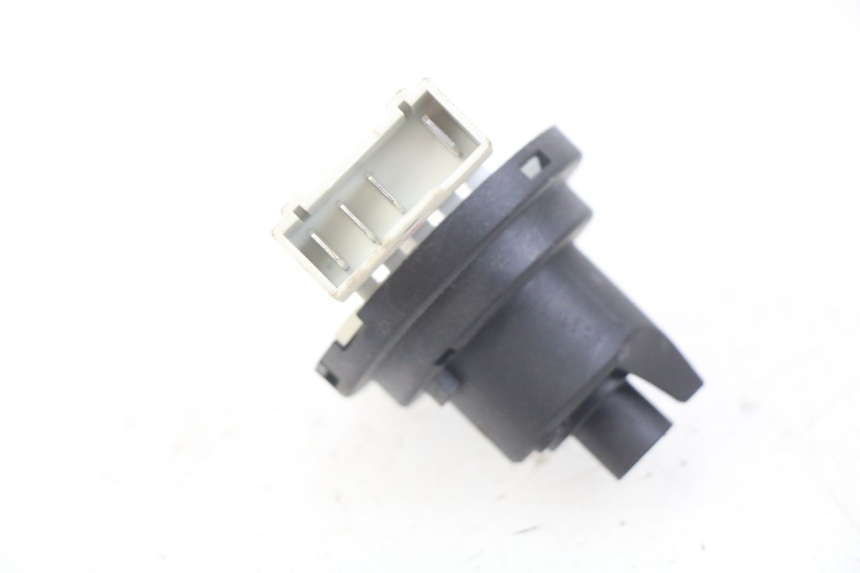 photo de COUPE CONTACT PIAGGIO LIBERTY IGET 4T 50 (2015 - 2020) - Détail de la pièce