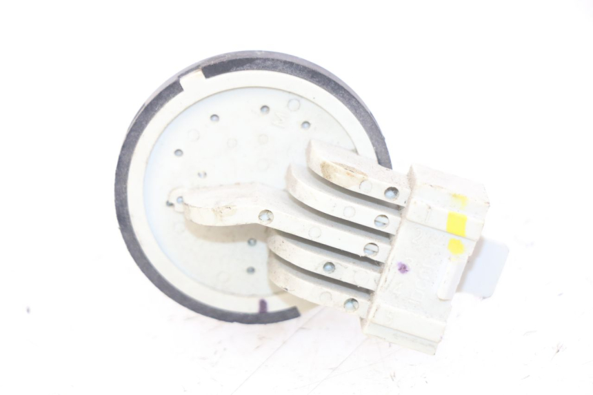 photo de COUPE CONTACT PIAGGIO LIBERTY IGET 4T 50 (2015 - 2020) - Zoom état d’usage