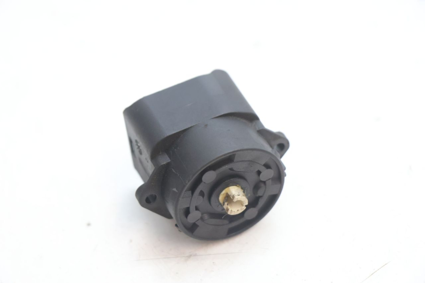 photo de COUPE CONTACT PIAGGIO MP3 LT 300 (2010 - 2016) - Zoom état d’usage