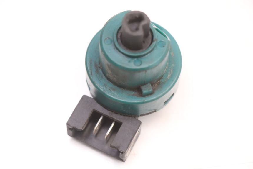 photo de COUPE CONTACT PIAGGIO NEW TYPHOON 50 (2018 - 2021) - Zoom état d’usage