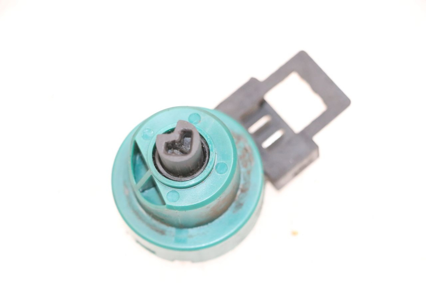 photo de COUPE CONTACT PIAGGIO NEW TYPHOON 50 (2018 - 2021) - Zoom état d’usage