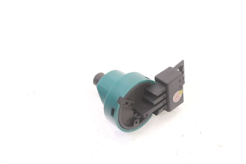 photo de COUPE CONTACT PIAGGIO NRG POWER PUREJET 50 (2018 - 2021) - Autre angle de vue