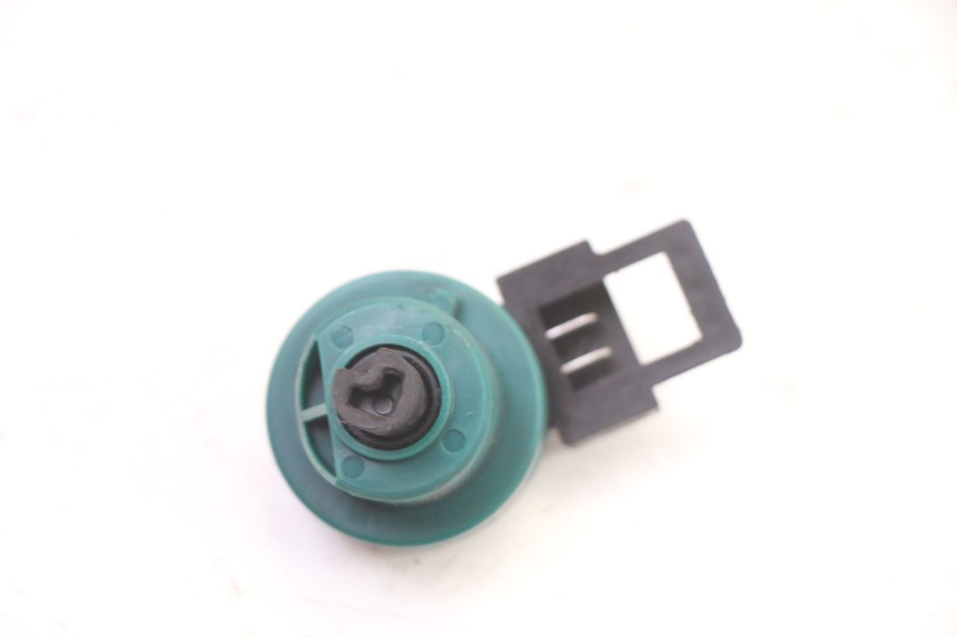 photo de COUPE CONTACT PIAGGIO NRG POWER PUREJET 50 (2018 - 2021) - Autre angle de vue