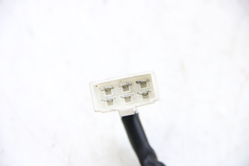 photo de COUPE CONTACT SYM ORBIT III 3 4T 50 (2021 - 2025) - Zoom état d’usage