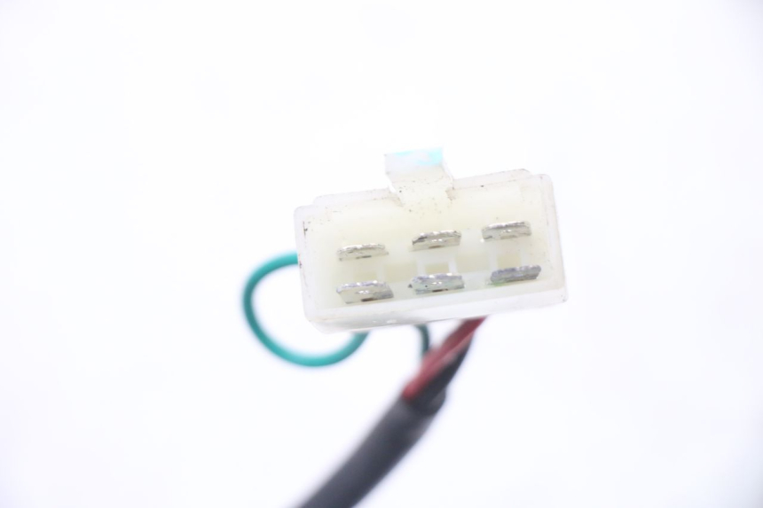 photo de COUPE CONTACT PEUGEOT TWEET 4T 50 (2023 - 2025) - Vue d’ensemble