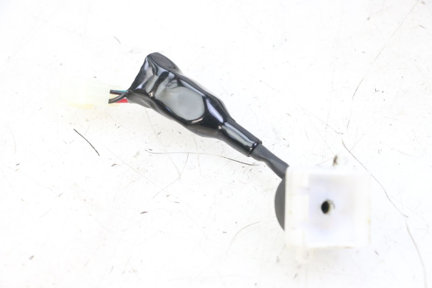 photo de COUPE CONTACT PEUGEOT VIVACITY 125 (2010 - 2017) - Vue principale