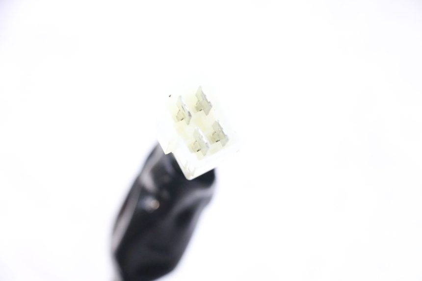 photo de COUPE CONTACT PEUGEOT VIVACITY 125 (2010 - 2017) - Autre angle de vue