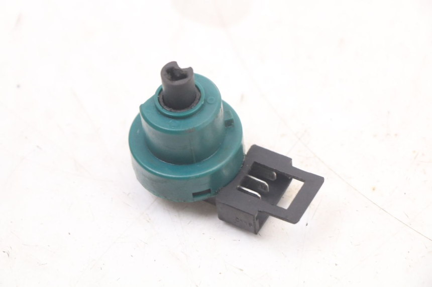 photo de COUPE CONTACT PIAGGIO NEW TYPHOON 50 (2010 - 2017) - Détail de la pièce