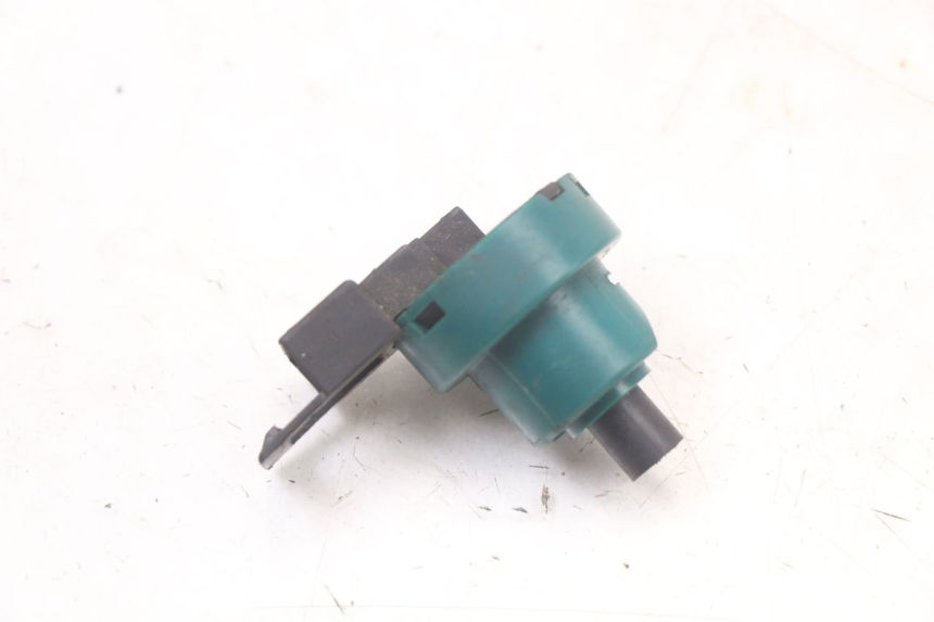 photo de COUPE CONTACT PIAGGIO NEW TYPHOON 50 (2010 - 2017) - Zoom état d’usage