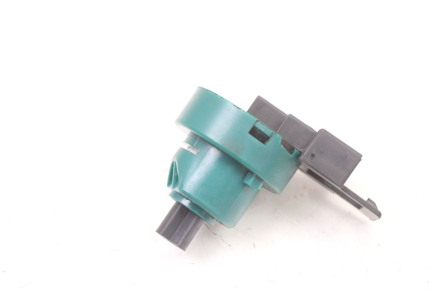 photo de COUPE CONTACT PIAGGIO NRG POWER PUREJET 50 (2018 - 2021) - Vue principale