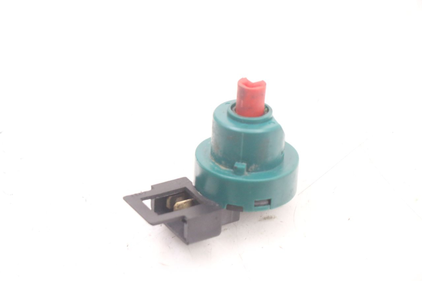 photo de COUPE CONTACT PIAGGIO VESPA LX IE 125 (2010 - 2012) - Détail de la pièce