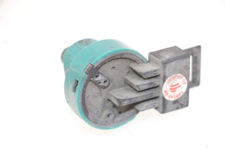 photo de COUPE CONTACT PIAGGIO VESPA S 2T 50 (2007 - 2014) - Zoom état d’usage