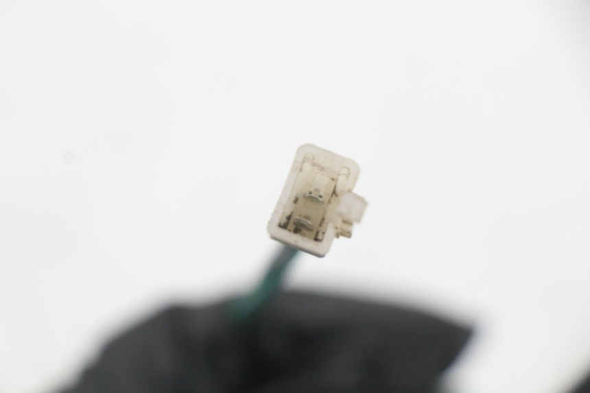 photo de COUPE CONTACT APOLLO RFZ 140 - Gros plan technique