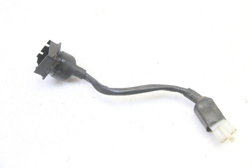 photo de COUPE CONTACT PEUGEOT SPEEDFIGHT 3 AIR 50 (2009 - 2015) - Zoom état d’usage