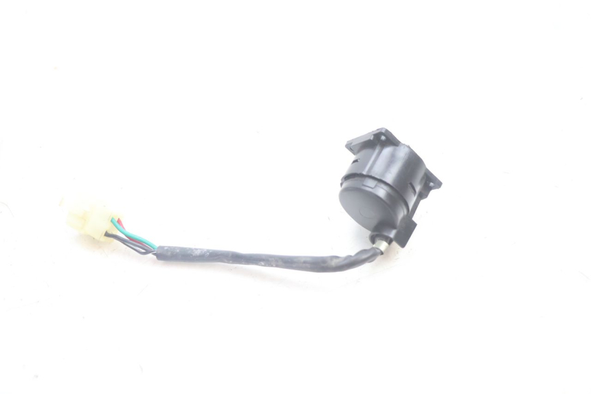 photo de COUPE CONTACT RAZZO STEED 125 (2012 - 2018) - Zoom état d’usage