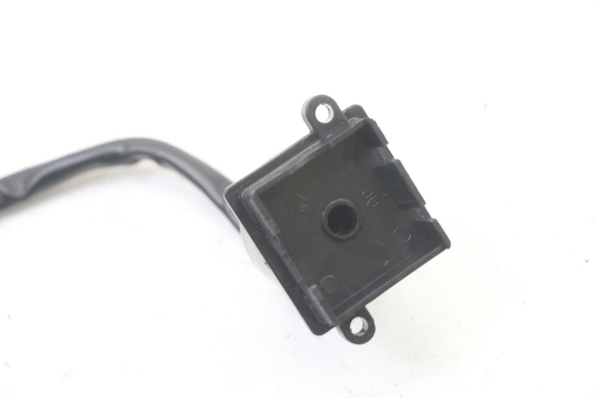 photo de COUPE CONTACT PEUGEOT STREETZONE I 2T 50 (2018 - 2020) - Détail de la pièce