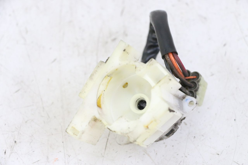 photo de COUPE CONTACT SUZUKI BURGMAN 125 (2015 - 2017) - Vue principale