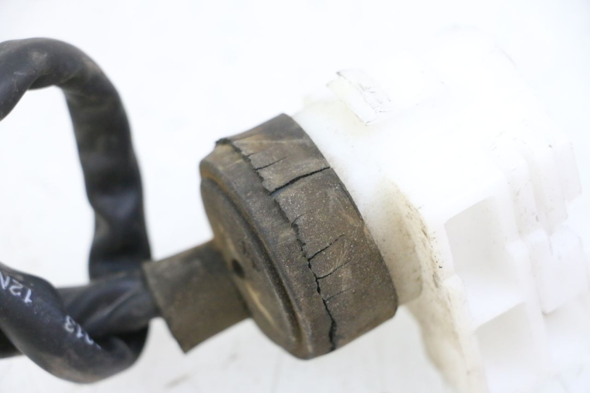 photo de COUPE CONTACT PEUGEOT TWEET 4T 50 (2014 - 2019) - Zoom état d’usage