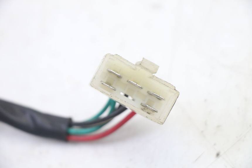 photo de COUPE CONTACT PEUGEOT TWEET 4T 50 (2014 - 2019) - Zoom état d’usage