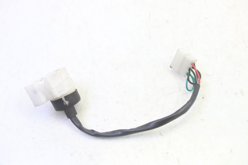 photo de COUPE CONTACT PEUGEOT TWEET PRO EFI 4T 50 (2021 - 2022) - Zoom état d’usage