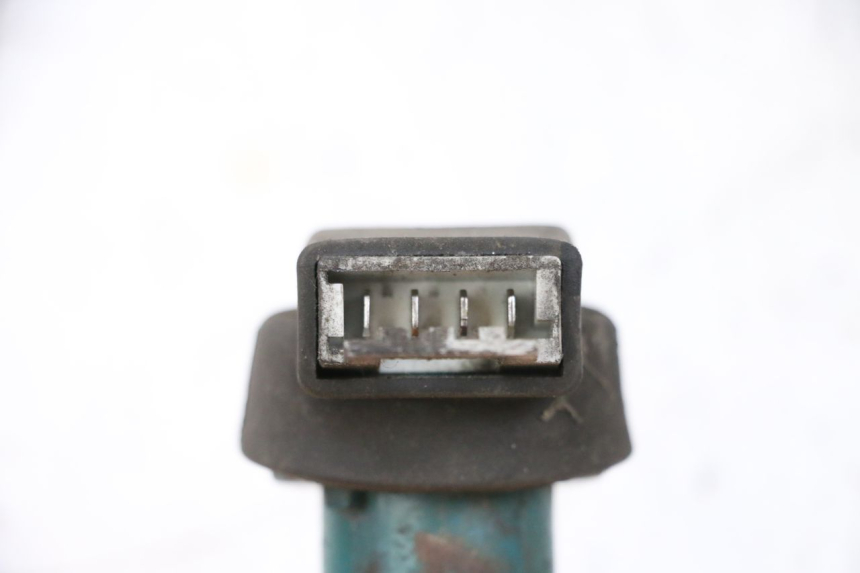 photo de COUPE CONTACT PIAGGIO VESPA GTS SUPER IE 125 (2009 - 2016) - Détail de la pièce