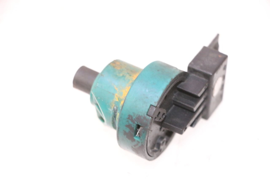 photo de COUPE CONTACT PIAGGIO VESPA LX 2T 50 (2005 - 2013) - Autre angle de vue