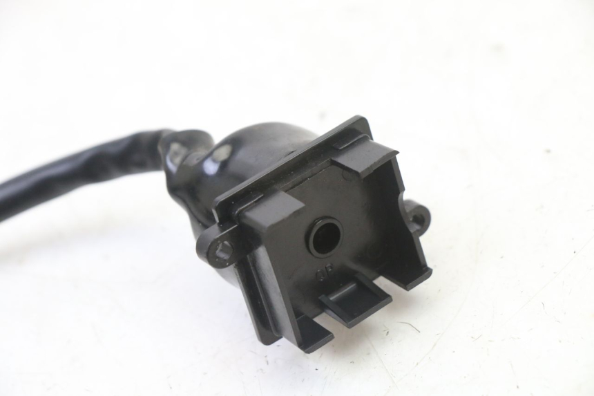 photo de COUPE CONTACT PEUGEOT VIVACITY NEW 4T 50 (2008 - 2017) - Détail de la pièce