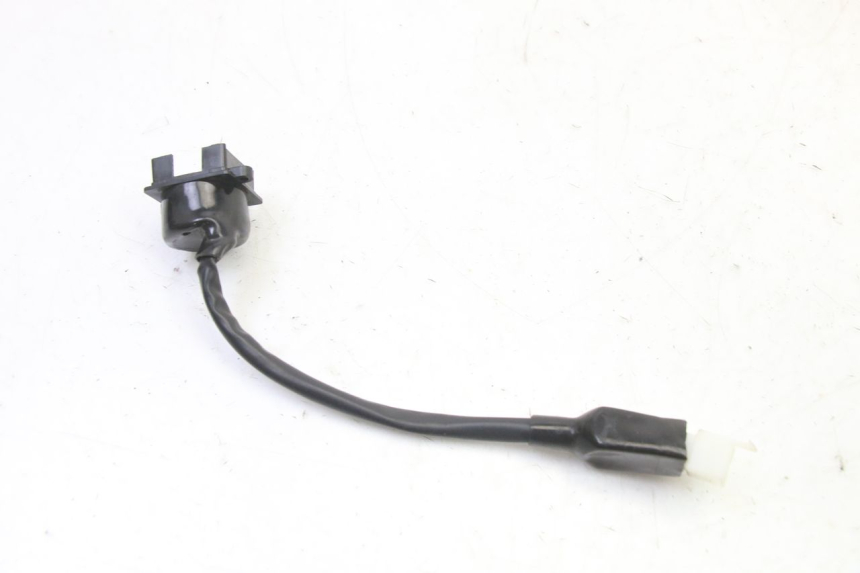 photo de COUPE CONTACT PEUGEOT VIVACITY NEW 4T 50 (2008 - 2017) - Zoom état d’usage