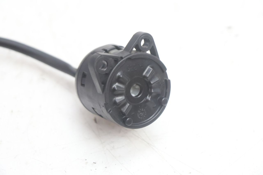 photo de COUPE CONTACT YAMAHA XMAX X-MAX 125 (2006 - 2009) - Détail de la pièce