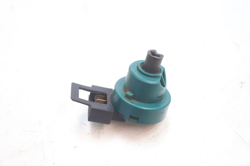 photo de COUPE CONTACT PIAGGIO ZIP 4T 50 (2018 - 2020) - Zoom état d’usage