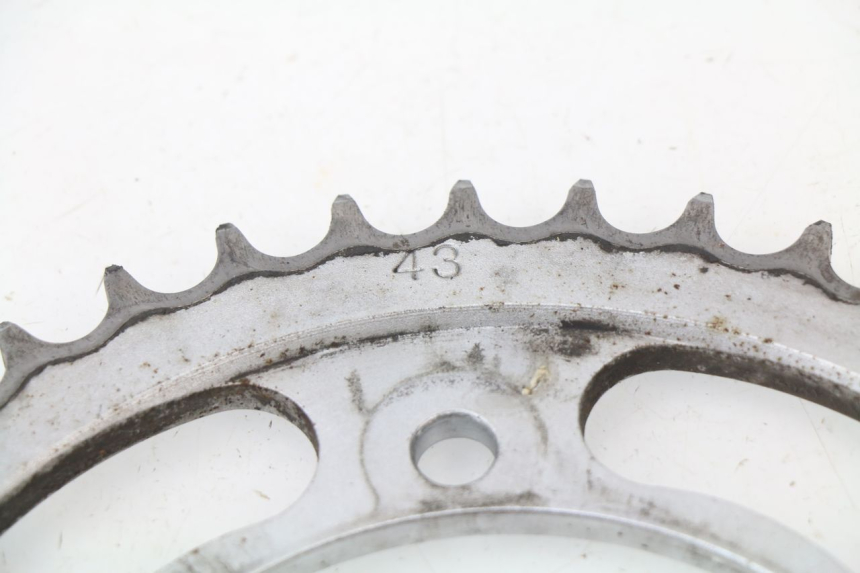 photo de COURONNE SUZUKI GSX-R GSXR K6 1000 (2005 - 2006) - Zoom état d’usage