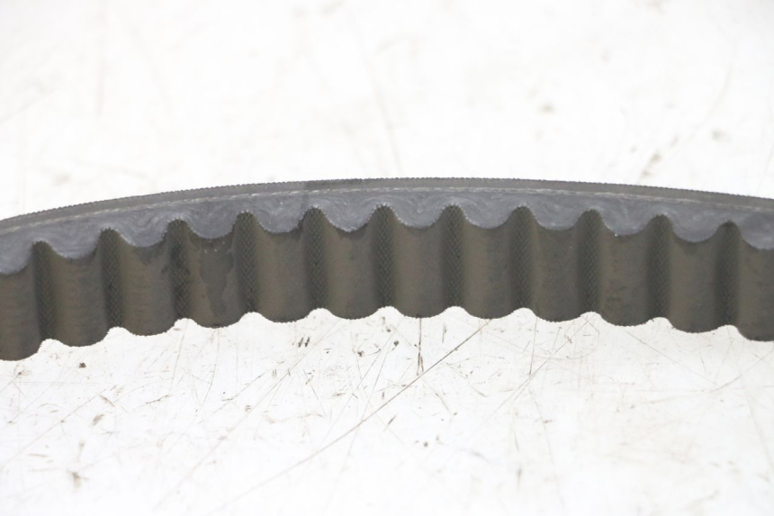 photo de COURROIE SUZUKI BURGMAN 125 (2007 - 2014) - Autre angle de vue