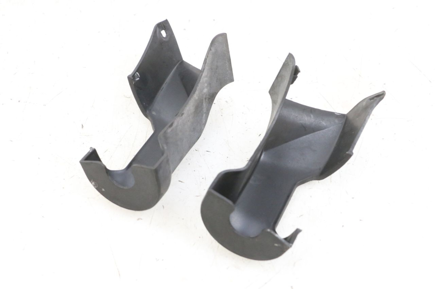 photo de COUVRE GUIDON  ADIVA AD3 300 (2014 - 2020) - Zoom état d’usage