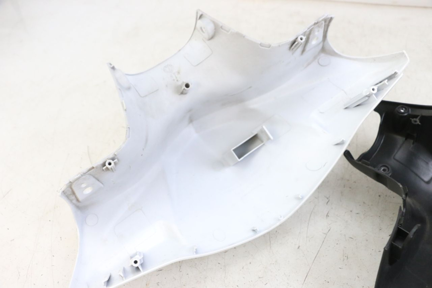 photo de COUVRE GUIDON KYMCO AGILITY 4T 50 (2018 - 2022) - Zoom composants