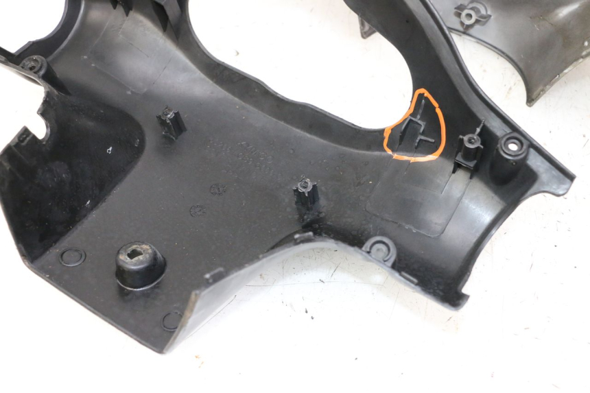 photo de COUVRE GUIDON  KYMCO AGILITY 4T 50 (2005 - 2018) - Vue rapprochée