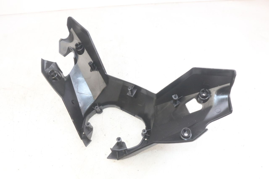 photo de COUVRE GUIDON NECO ALEXONE 125 (2017 - 2024) - Points de fixation