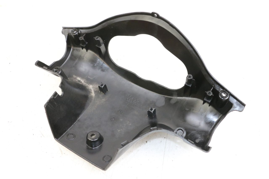 photo de COUVRE GUIDON ARRIERE KYMCO AGILITY 4T 50 (2005 - 2018) - Gros plan technique