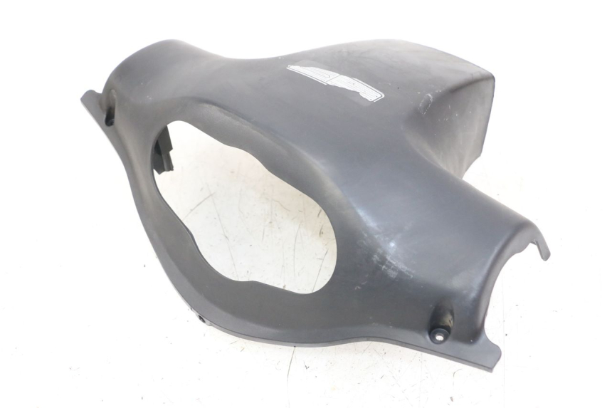 photo de COUVRE GUIDON ARRIERE KYMCO AGILITY 4T 50 (2018 - 2022) - Détail de la pièce