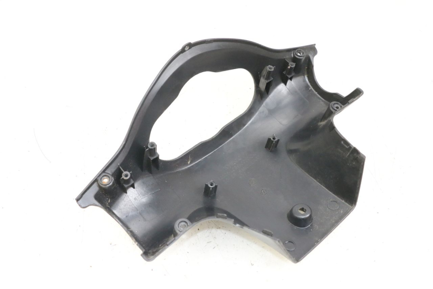 photo de COUVRE GUIDON ARRIERE KYMCO AGILITY PREMIUM 50 (2007 - 2010) - Gros plan technique