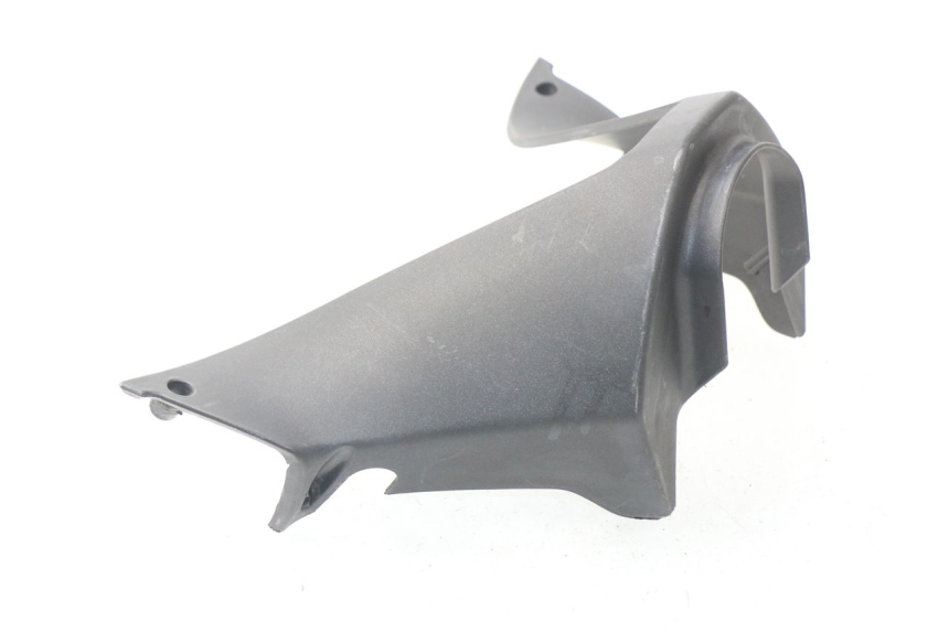 photo de COUVRE GUIDON ARRIERE APRILIA ATLANTIC 125 (2003 - 2009) - Détail de la pièce