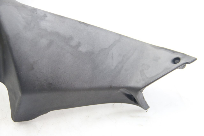 photo de COUVRE GUIDON ARRIERE APRILIA ATLANTIC 500 (2002 - 2003) - Zoom composants