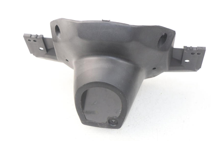 photo de COUVRE GUIDON ARRIERE PGO BIG MAX 50 (2001 - 2009) - Zoom état d’usage