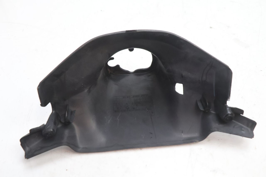photo de COUVRE GUIDON ARRIERE MBK BOOSTER SPIRIT 50 (1996 - 1999) - Zoom état d’usage