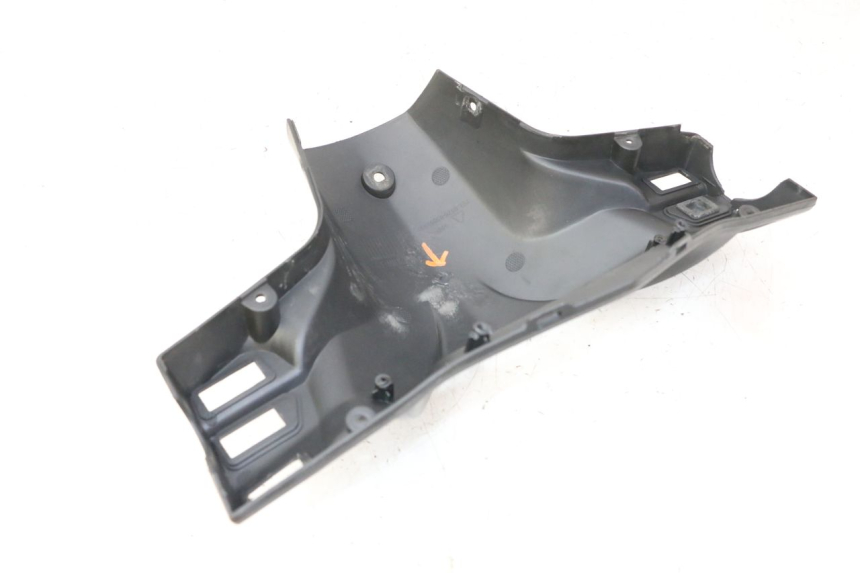 photo de COUVRE GUIDON ARRIERE TNT MOTOR BOSTON 4T 50 (2018 - 2025) - Points de fixation