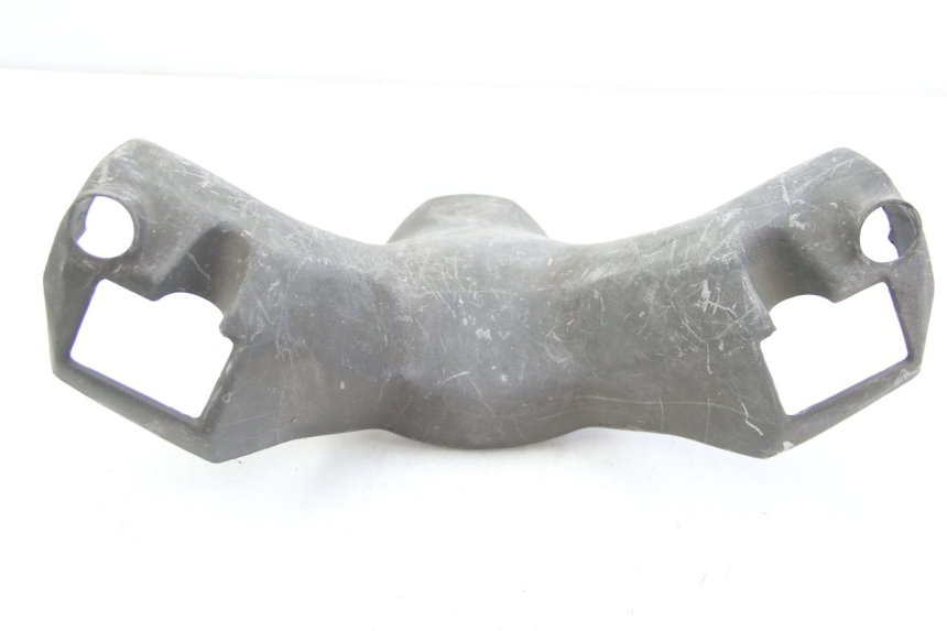 photo de COUVRE GUIDON ARRIERE SUZUKI BURGMAN 125 (2007 - 2014) - Détail de la pièce